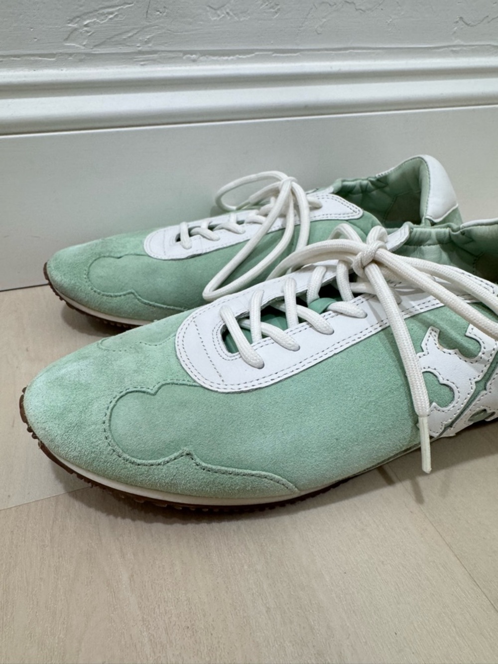 Tory Burch Mint Green White Suede Leather Logo Sneakers Women's 9.5 - Picture 4 of 15